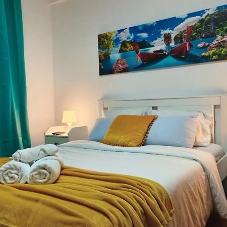 The Whale Beach House Atouguia Da Baleia Buitenkant foto